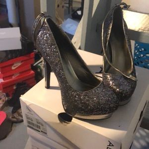 Gorgeous sparkle heels